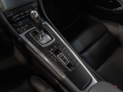 Used 2017 Porsche 911 Turbo AWD/4WD image 9