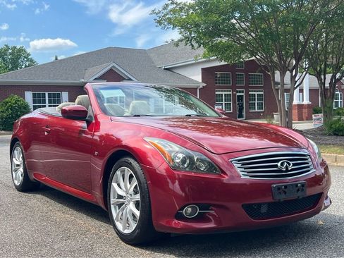 Used 2014 INFINITI Q60 Convertible w/ Premium Package RWD image 22