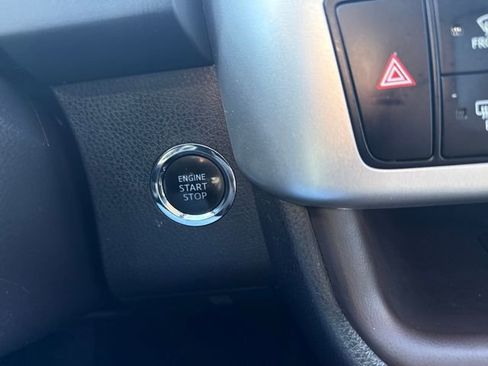 Used 2018 Toyota Highlander XLE image 31