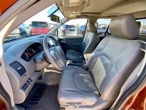 Used 2018 Nissan Frontier SL image 25