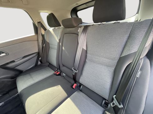 Used 2021 Nissan Rogue SV AWD/4WD image 18