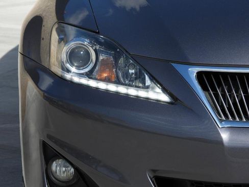 Used 2012 Lexus IS 250 w/ Premium Pkg Value Edition image 28