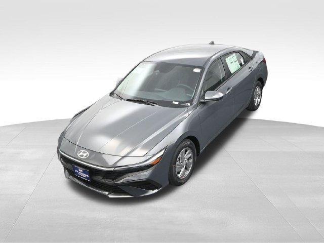 Used 2026 Hyundai Elantra SE FWD image 26