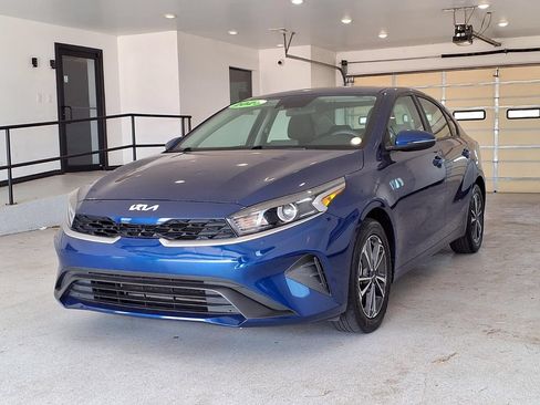Used 2023 Kia Forte LXS w/ LXS Technology Package FWD image 20