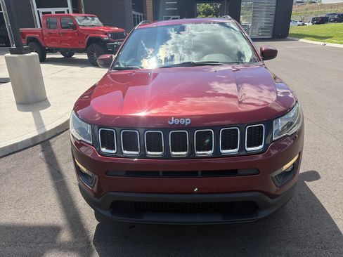 Used 2021 Jeep Compass Latitude AWD/4WD image 4