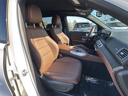 Certified 2024 Mercedes-Benz GLS 450 4MATIC image 28