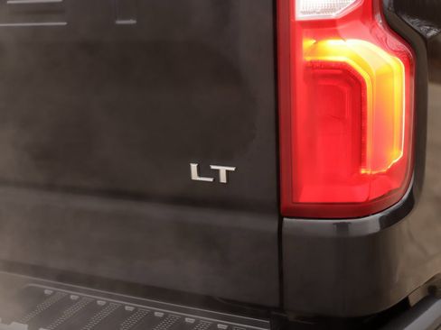 Used 2019 Chevrolet Silverado 1500 LT Trail Boss image 35