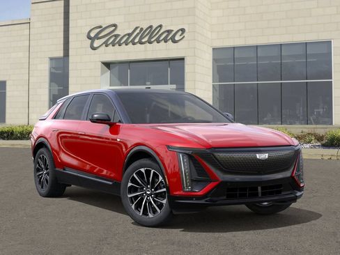 New 2026 Cadillac Lyriq Sport w/ LPO, Floor Liner Package AWD/4WD image 7