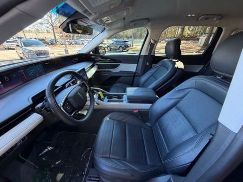 Used 2024 Lincoln Nautilus Reserve image 14