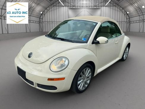 Used 2008 Volkswagen Beetle SE FWD image 1