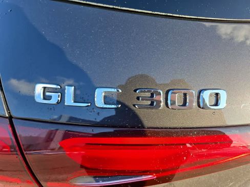 Used 2024 Mercedes-Benz GLC 300 4MATIC image 7