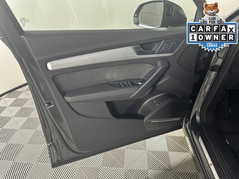 Used 2024 Audi Q5 e Prestige image 12