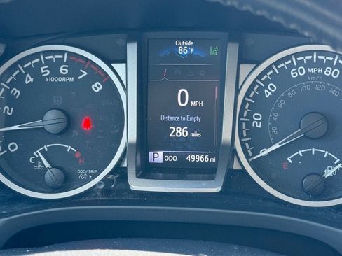 Used 2021 Toyota Tacoma SR5 image 18