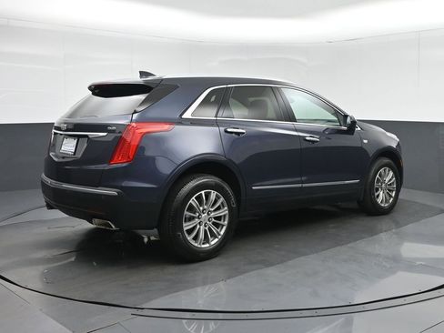 Used 2018 Cadillac XT5 Luxury w/ Driver Awareness Package FWD image 7