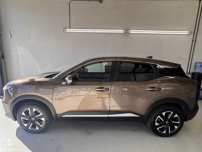 Used 2025 Nissan Kicks SV