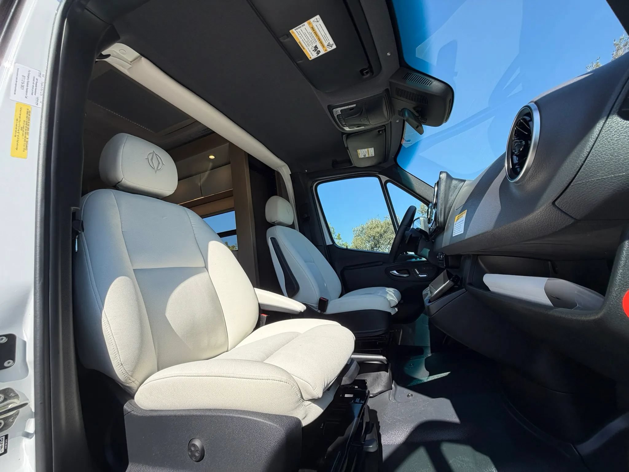Used 2019 Mercedes-Benz Sprinter 170 image 31