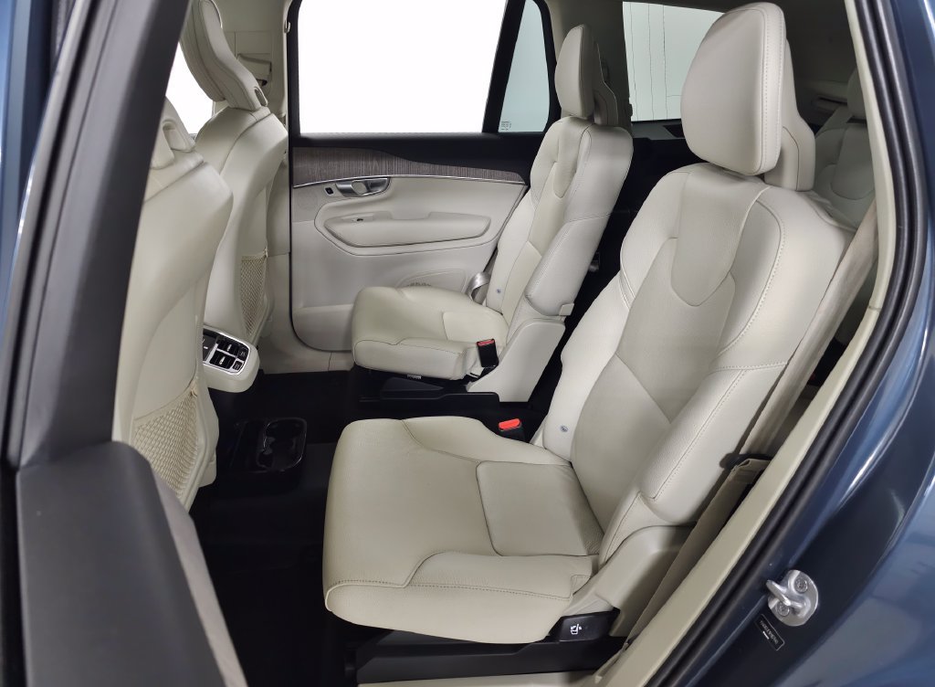 Certified 2024 Volvo XC90 B6 Plus w/ Protection Package Premier AWD/4WD image 35