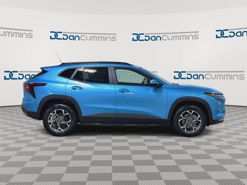 New 2026 Chevrolet Trax LT w/ LT Convenience Package image 9