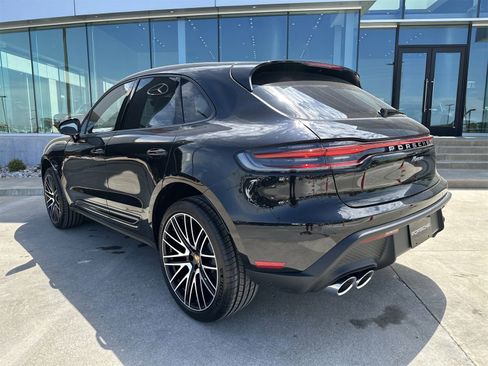 New 2025 Porsche Macan image 3
