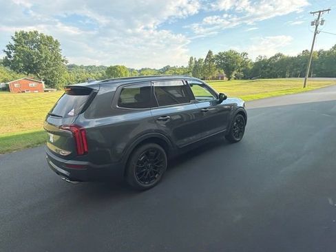 Used 2022 Kia Telluride SX w/ Nightfall Edition Package AWD/4WD image 10