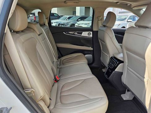 Used 2022 Lincoln Nautilus Reserve w/ Equipment Group 202A image 21