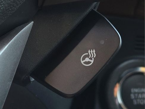 Used 2025 Subaru Outback Touring XT image 18