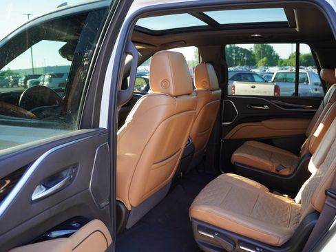 Certified 2022 Cadillac Escalade Sport w/ Touring Package AWD/4WD image 17