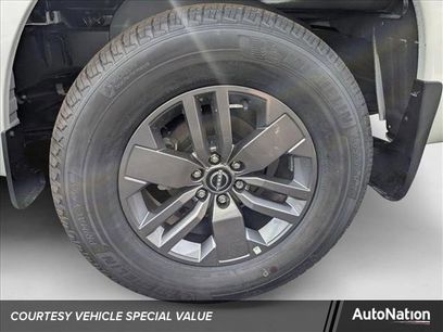 New 2025 Nissan Frontier SV w/ SV Convenience Package