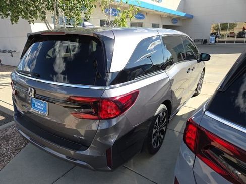New 2026 Honda Odyssey Elite image 4