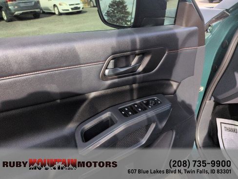 Used 2024 Nissan Pathfinder Rock Creek image 10