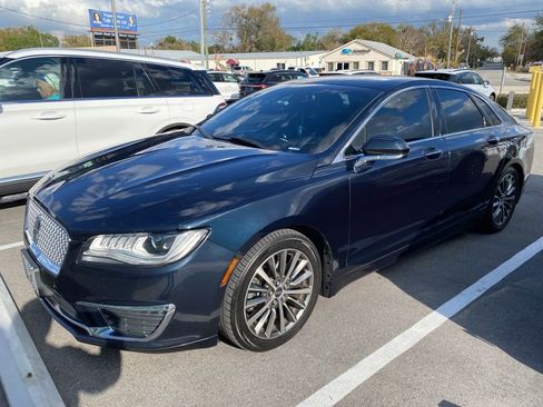 Used 2020 Lincoln MKZ w/ Convenience Package image 2