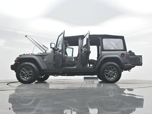 Used 2024 Jeep Wrangler Unlimited Sport AWD/4WD image 52