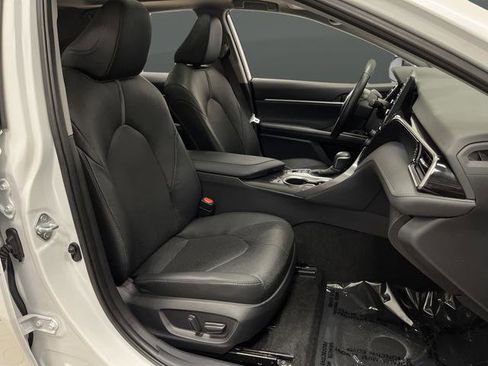 Used 2023 Toyota Camry XLE image 29