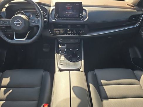 Certified 2023 Nissan Rogue SV w/ SV Premium B Package FWD image 15