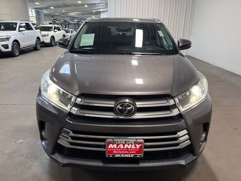 Used 2018 Toyota Highlander Limited image 8