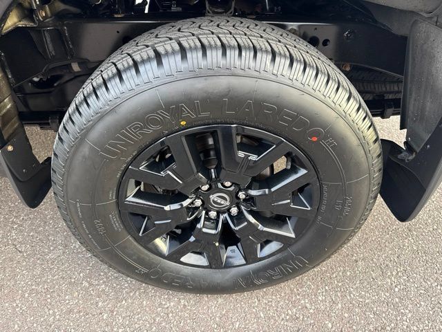 Certified 2023 Nissan Frontier SV w/ Midnight Edition Package AWD/4WD image 36