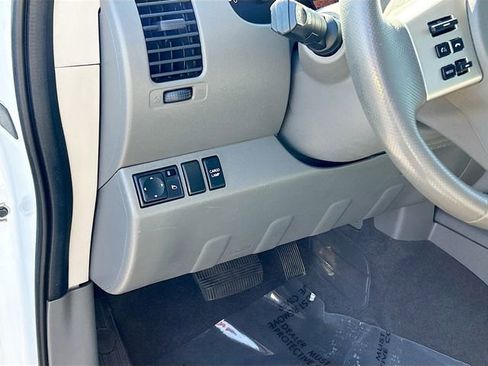 Used 2019 Nissan Frontier SV w/ Value Truck Package RWD image 7