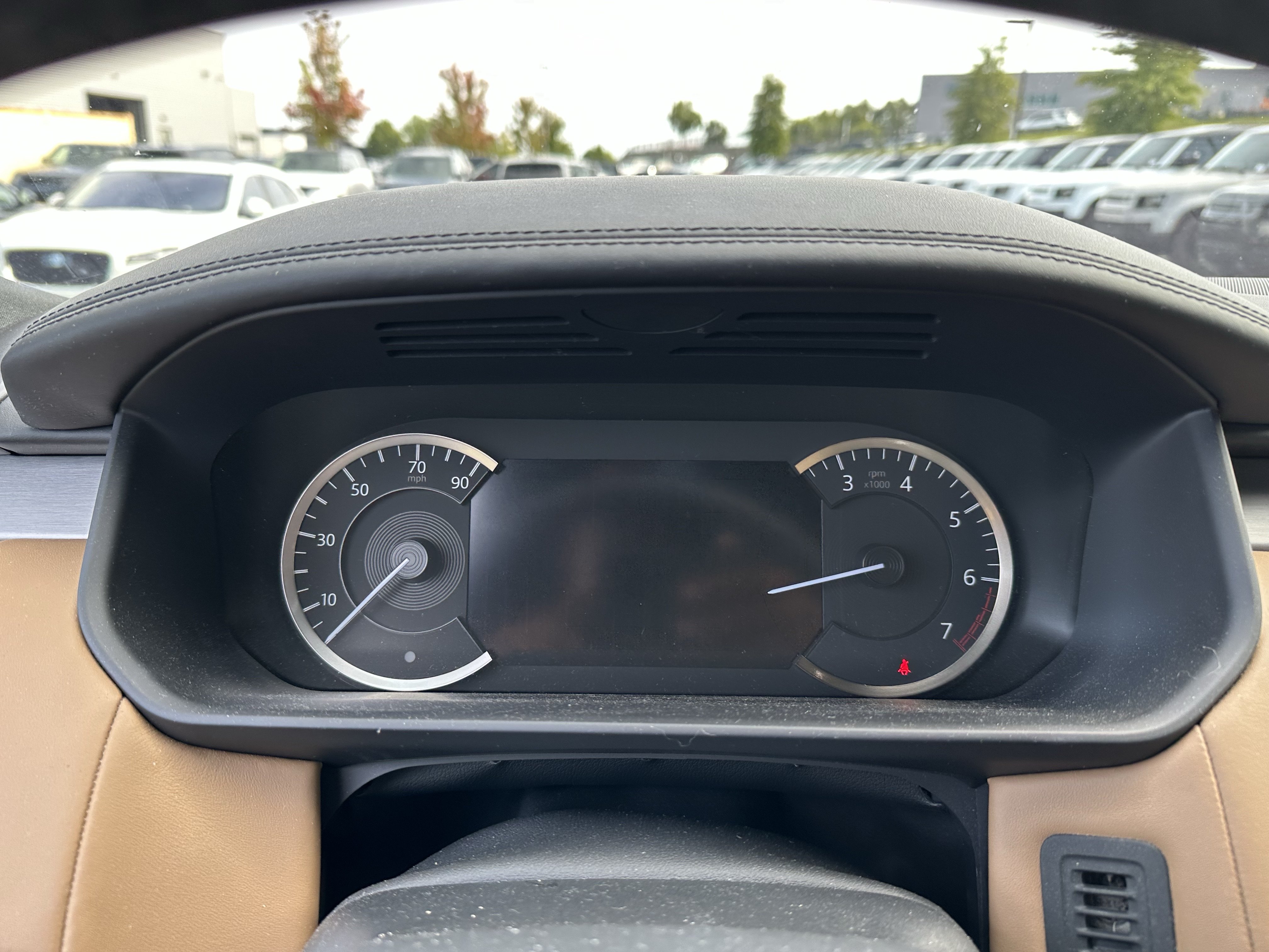 Certified 2023 Land Rover Discovery S R-Dynamic AWD/4WD image 17