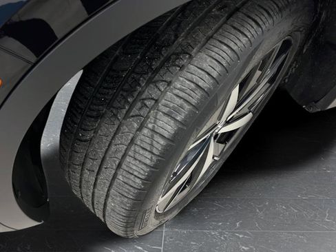 Used 2023 Volkswagen ID.4 Pro S image 37