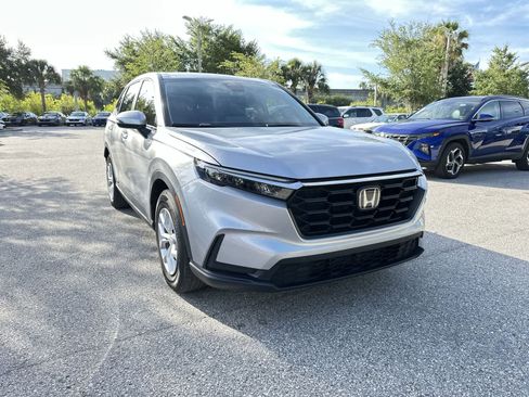 Used 2023 Honda CR-V LX image 8