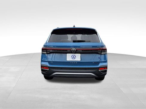 New 2026 Volkswagen Taos SE AWD/4WD image 10
