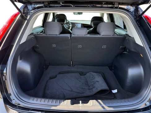 Used 2023 Kia Niro LX FWD image 17