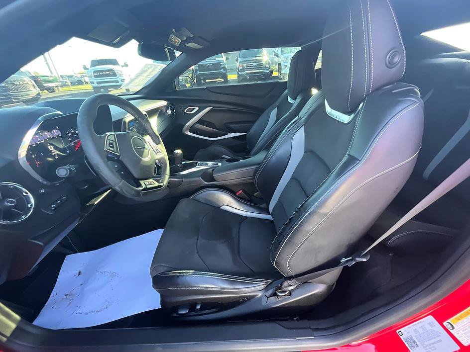 Used 2019 Chevrolet Camaro SS RWD image 15