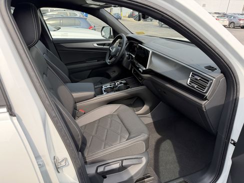 New 2026 Volkswagen Atlas Cross Sport SE AWD/4WD image 25