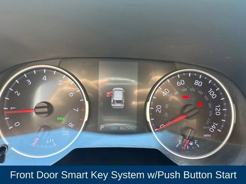 Used 2020 Toyota RAV4 XLE w/ Convenience Package FWD image 20