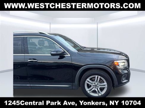 Used 2022 Mercedes-Benz GLB 250 4MATIC image 9