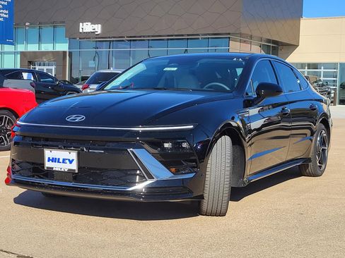 New 2026 Hyundai Sonata SEL FWD image 2