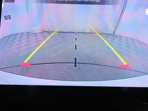 Used 2022 Jeep Grand Cherokee Limited image 16