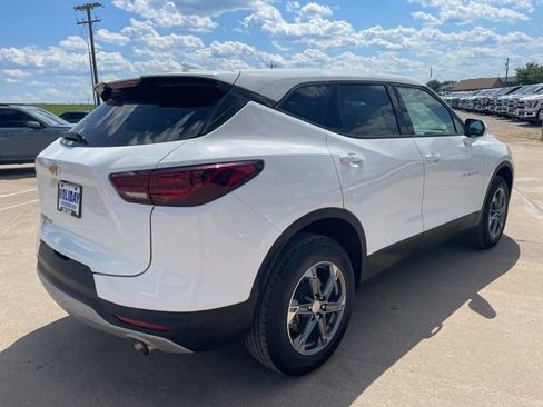 Used 2025 Chevrolet Blazer LT AWD/4WD image 5