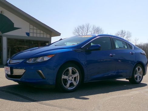 Used 2018 Chevrolet Volt LT w/ LT Driver Confidence Package FWD image 8
